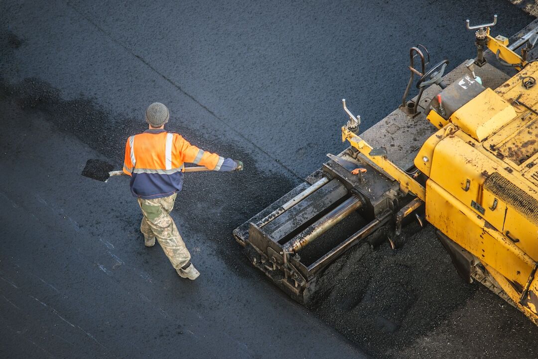 Aerial view of asphalt paving in Dallas–Fort Worth, TX — Blackland Asphalt