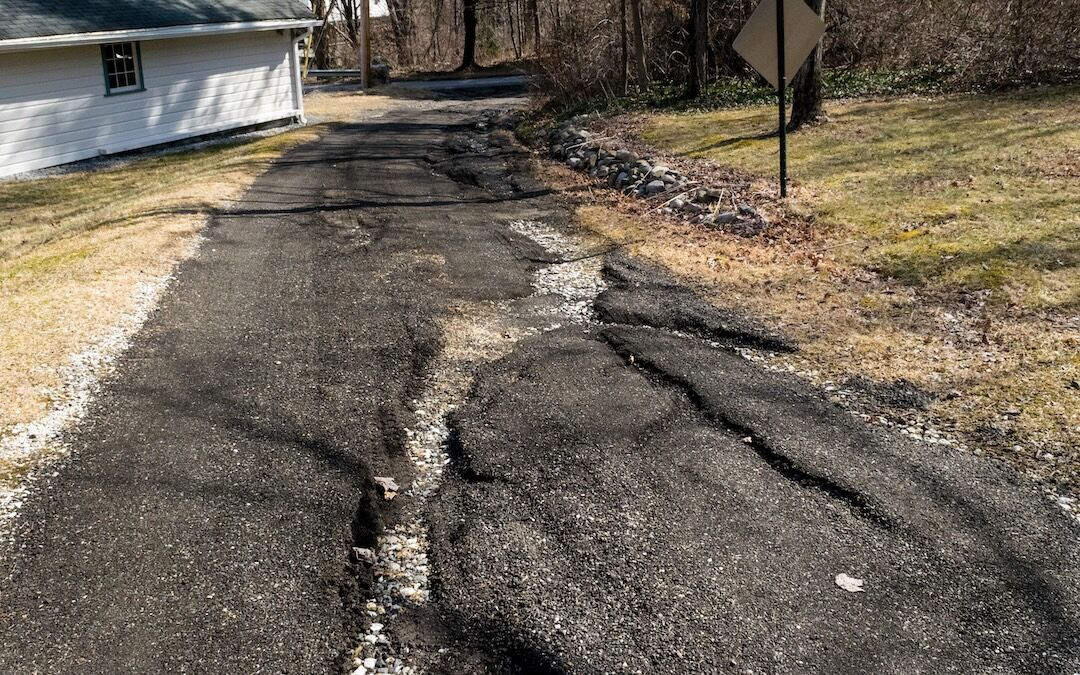 Cracked pavement before crack sealing in Dallas–Fort Worth, TX — Blackland Asphalt